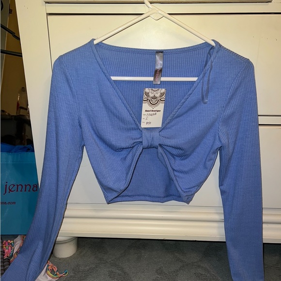 Long sleeve crop top - Picture 2 of 3